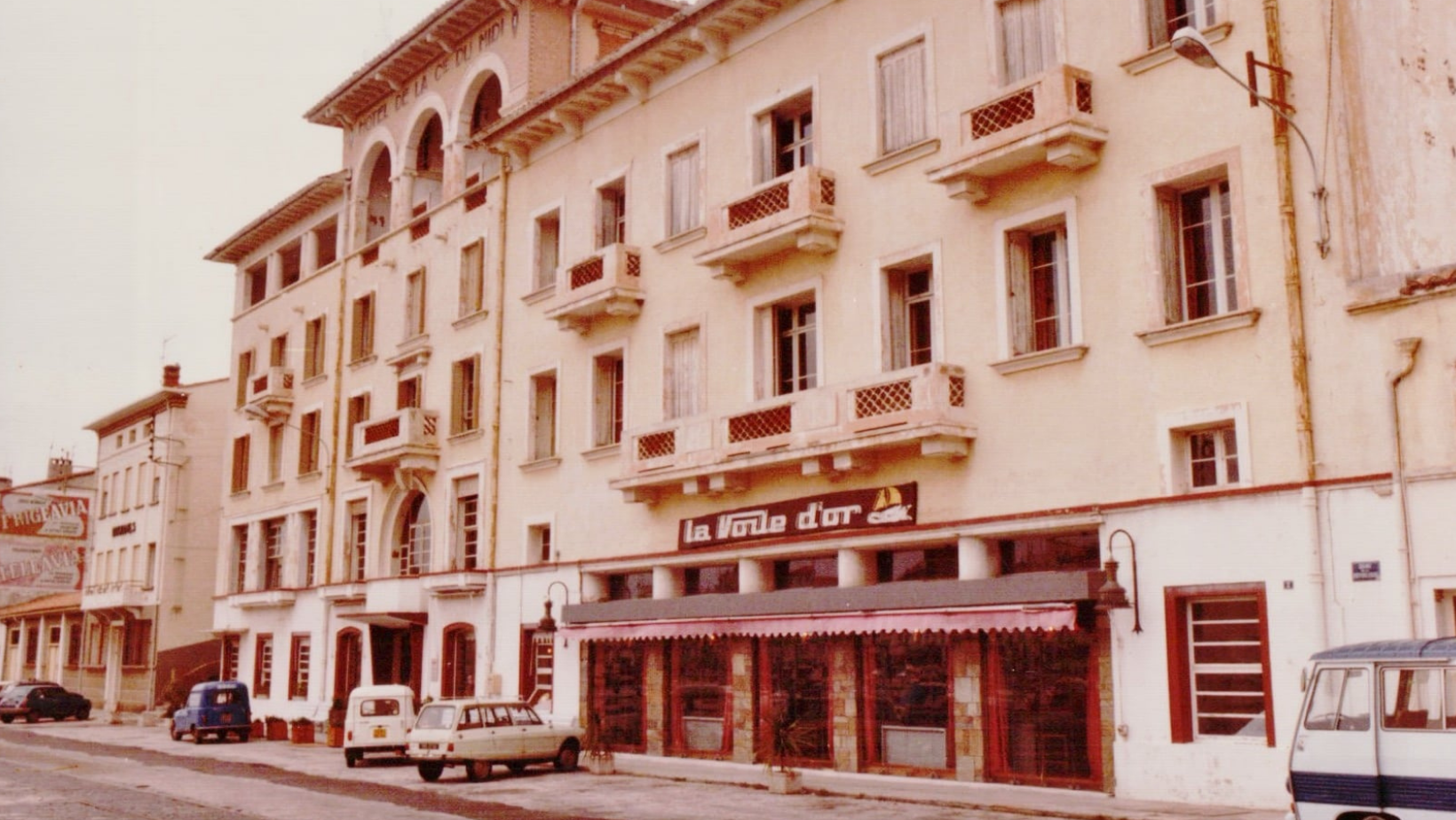 Découvrez d'anciennes photos du Centre CCGPF "La Voile d'Or"